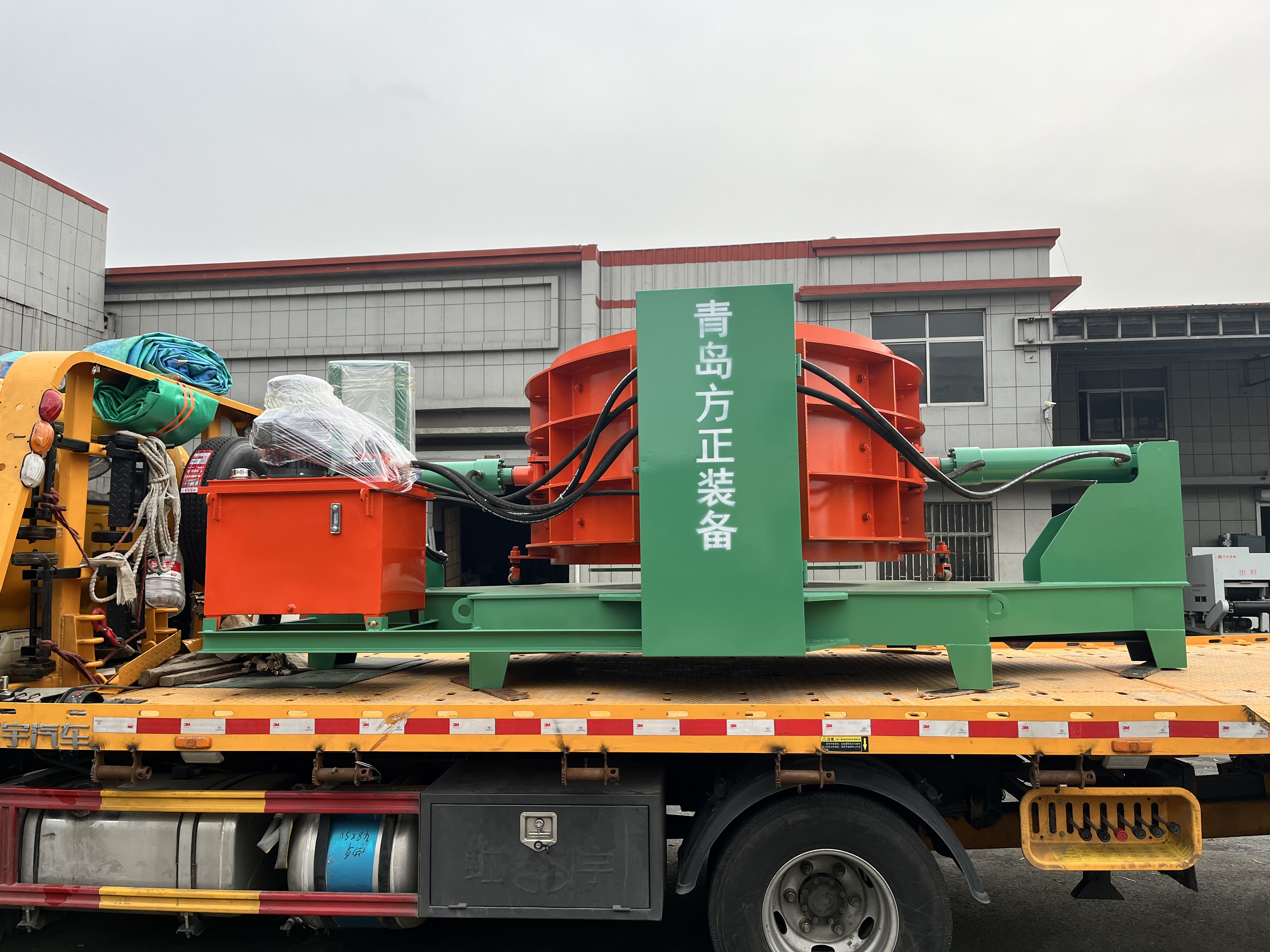 青島方正：《助力韓國客戶，交付優(yōu)質(zhì)轉(zhuǎn)盤式噸包擠壓機》